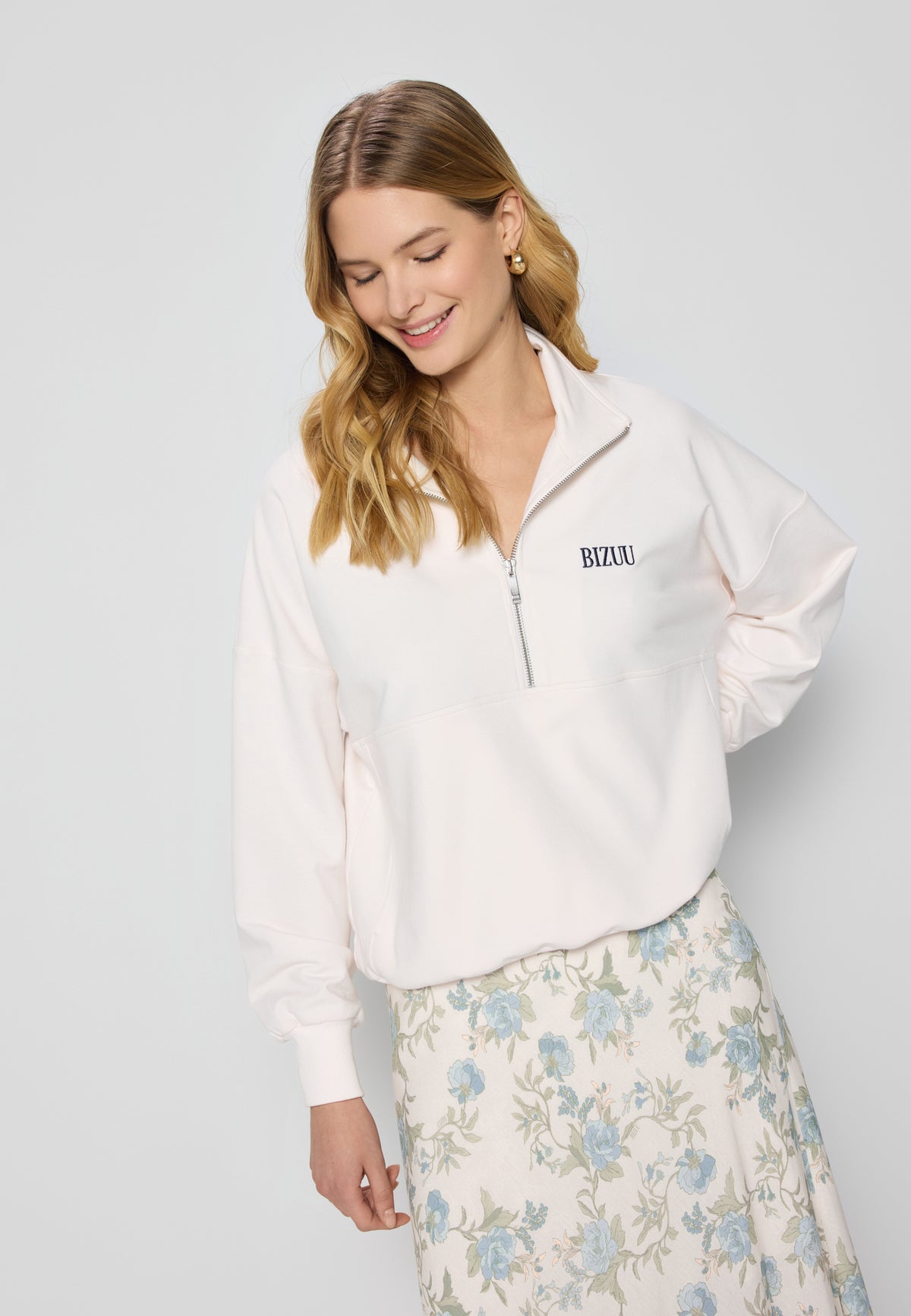 Dresowa bluza z logo i kołnierzem CHAMP kremowa