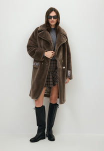 Kakaowe futro PEASARO